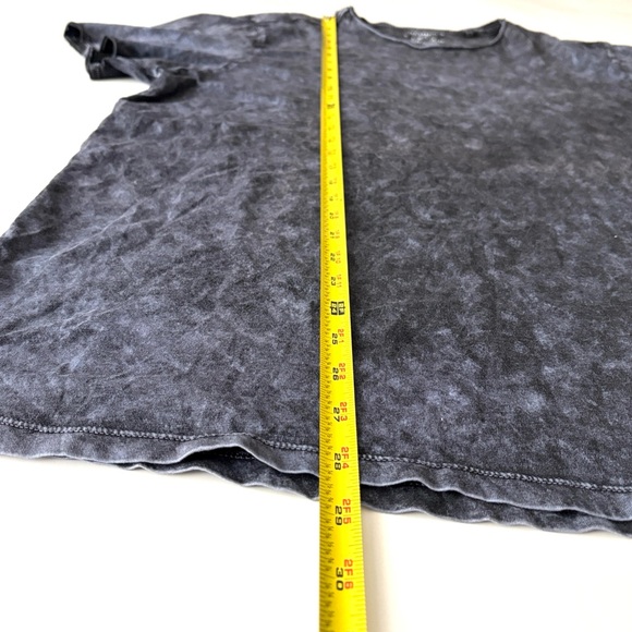 GUESS Men’s Size XXL Charcoal Short Sleeve Tee - Picture 4 of 5